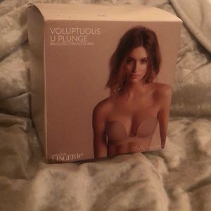 Voluptuous U Plunge backless strapless bra D Cup